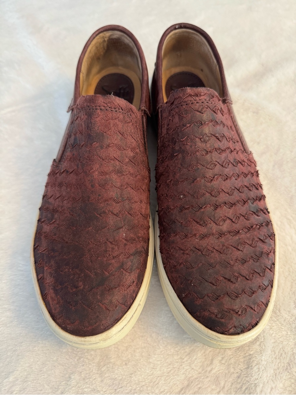 Sofft Somers Slip On Sneakers size 8 Maroon Gently Usrd